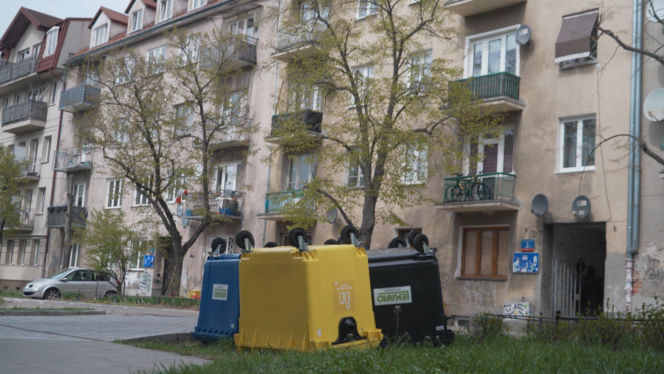 „Cały Grochów w szczurach!”. Mieszkańcy prawobrzeżnej Warszawy ponownie toną we własnych śmieciach