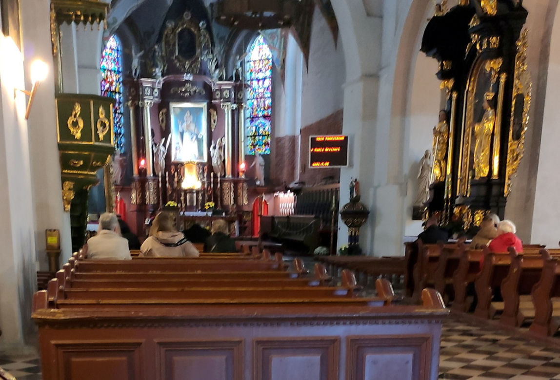 Pogrzeb zamordowanej 13-latki. Bliscy żegnają Nadię w Inowrocławiu