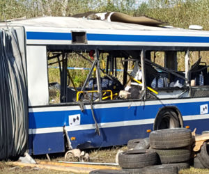 Tak wygląda autobus po wybuchu bomby, którą chciał stworzyć Paweł R.