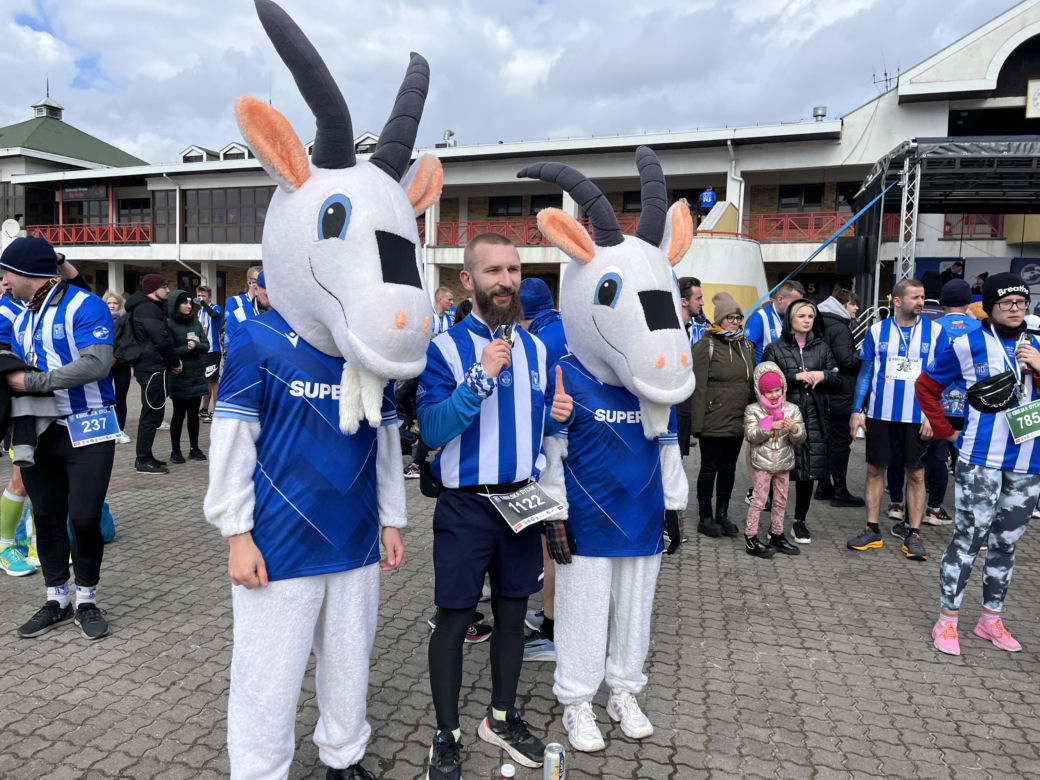 Kibolska Dycha 2024. Wyjątkowy bieg kibiców Lecha Poznań