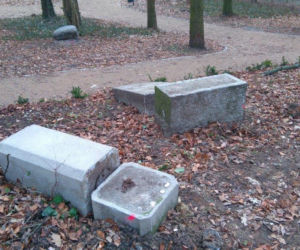 Wandale zniszczyli zabytkowy park