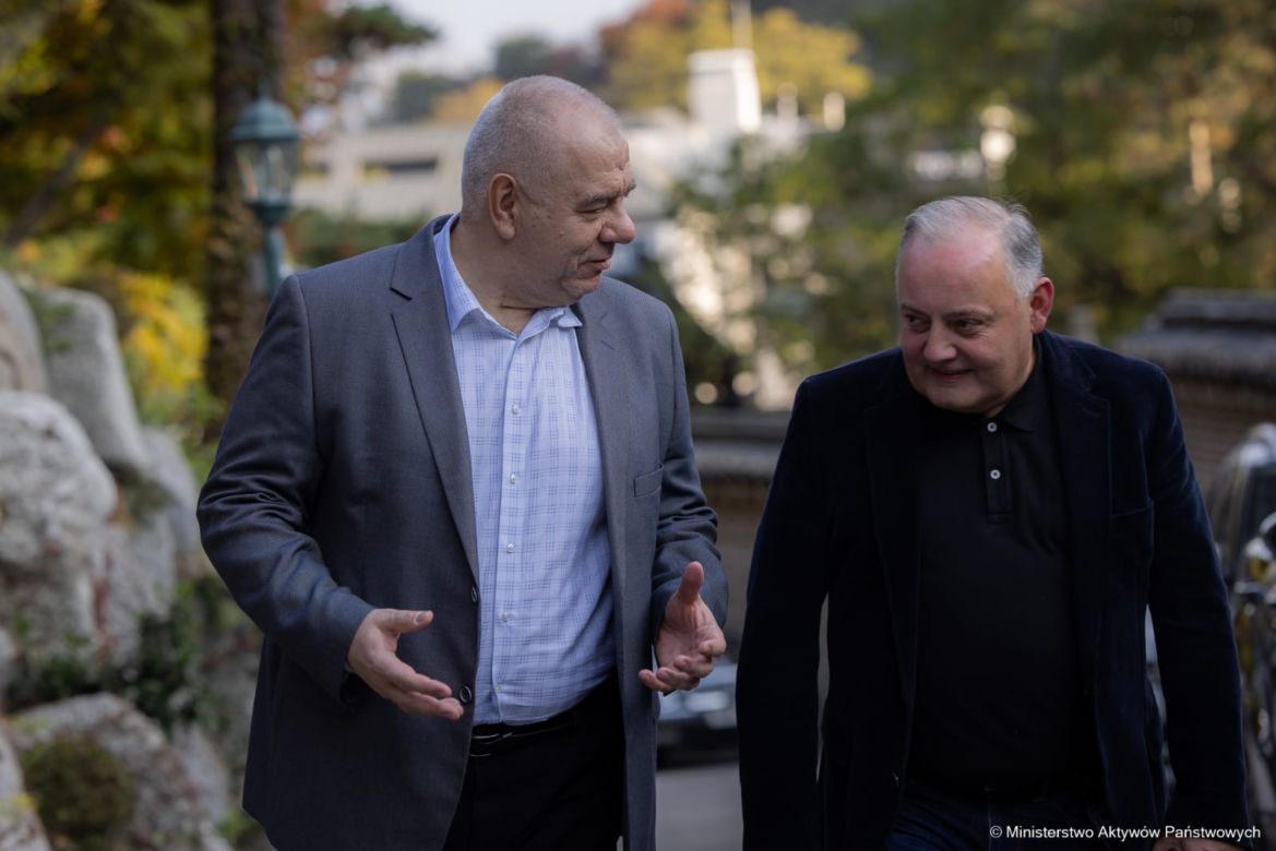 Jacek Sasin w Seulu