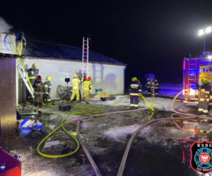 Pożar kotłowni pod Bydgoszczą! Na miejscu kilka zastępów straży pożarnej [ZDJĘCIA]
