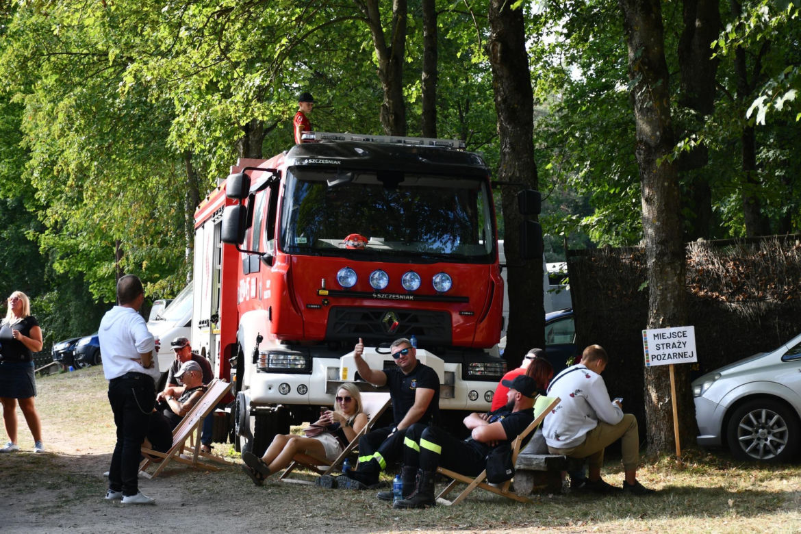 Tłumy na dożynkach w Olsztynku. Zobacz, jak bawili się mieszkańcy Warmii i Mazur [ZDJĘCIA]