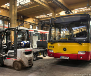 Najstarsza zajezdnia tramwajowa w Łodzi sfotografowana przez Radka Stępnia z Urban Explorers Łódź