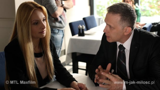 M jak miłość odcinek 1073. Teresa (Dominika Łakomska), Artur Rogowski (Robert Moskwa)