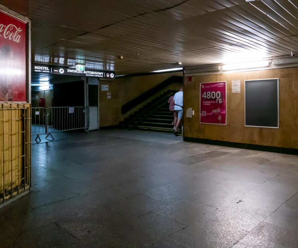 Najpaskudniejszy dworzec w Warszawie wreszcie się zmienia. Potem postawią nowy