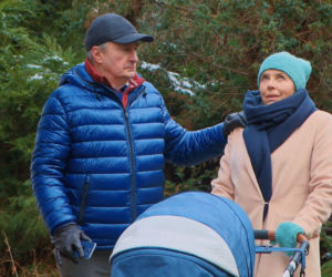 Barwy szczęścia odc. 2462. Krystyna Złota (Hanna Bieluszko), Jaworski (Jacek Kałucki)
