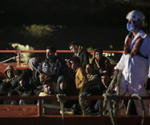 Nielegalni migranci