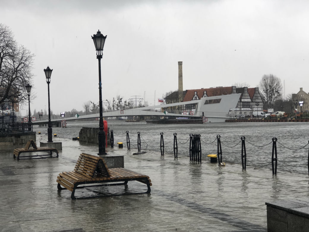Cofka na Motławie