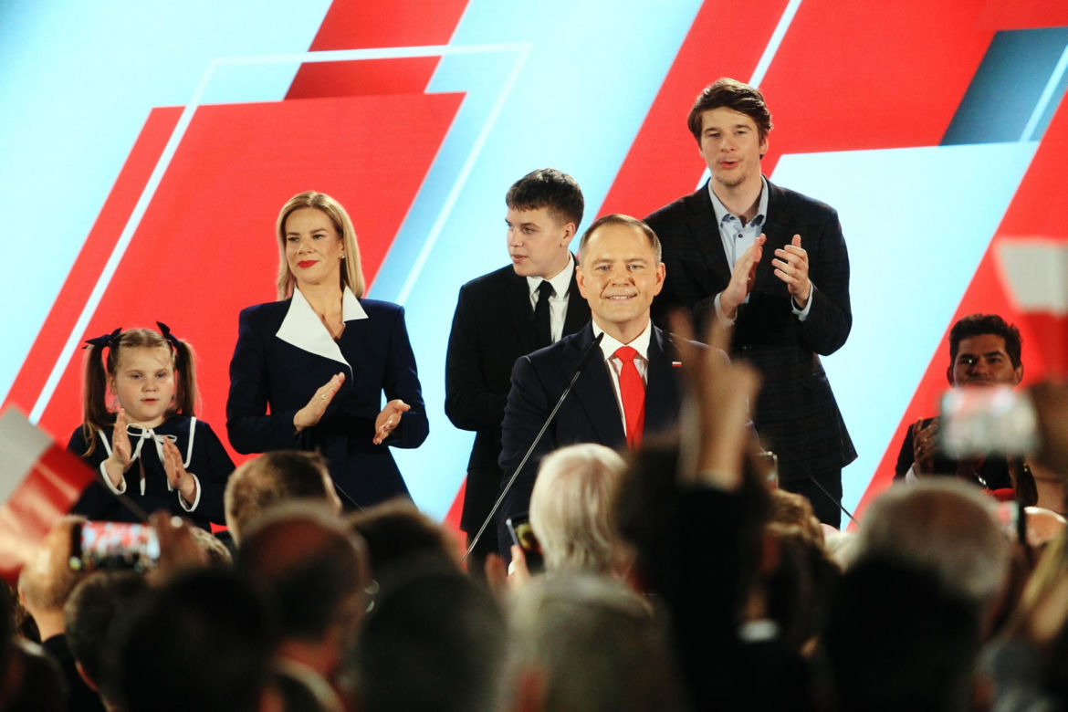 Karol Nawrocki z rodziną. Jego córka skradła show na wieczorze wyborczym