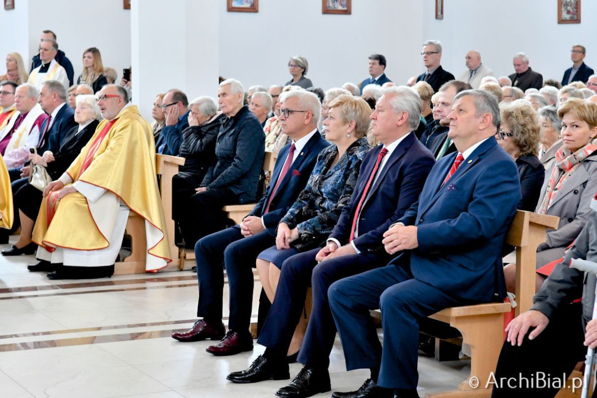 Kościół pw. Matki Bożej Różańcowej w Białymstoku. Świątynia powstała w niespełna rok