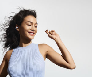 Słuchawki jak biżuteria i naładujesz je w 10 minut