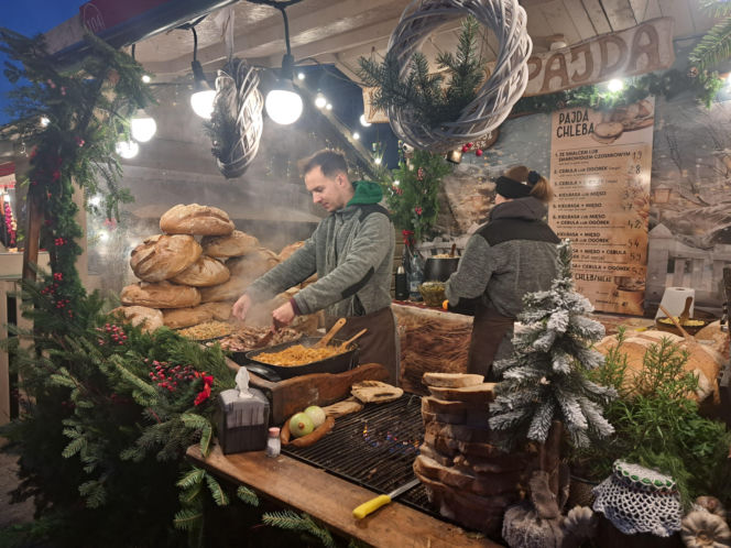 Jarmark Bożonarodzeniowy 2025 na Rynku Głównym w Krakowie. Jedzenie drogie jak nigdy