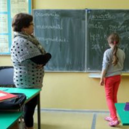 Zakończenie roku szkolnego: życzenia i wierszyki dla nauczycieli 