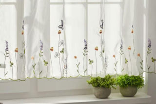 Wiosenne dekoracje okna - Sinsay