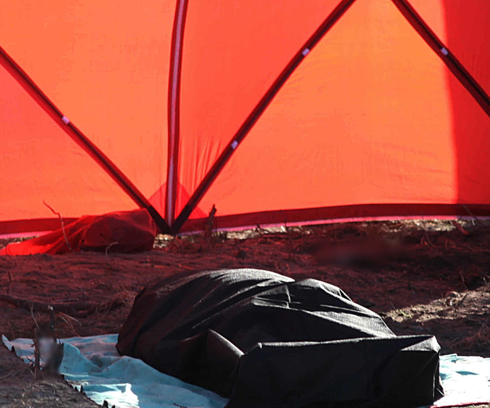 UMARŁ ZA KIEROWNICĄ