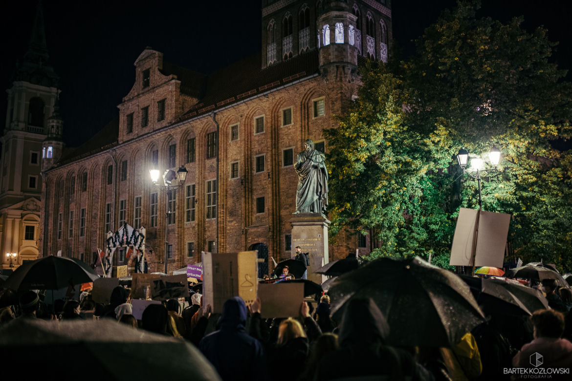 Strajk Kobiet w Toruniu 27.10.2020 - wtorkowy protest i blokada ulic