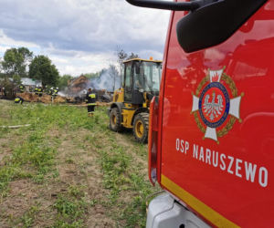 Sielec. 7-latek zaprószył ogień i zniknął w kłębach dymu! Spalone gospodarstwo!