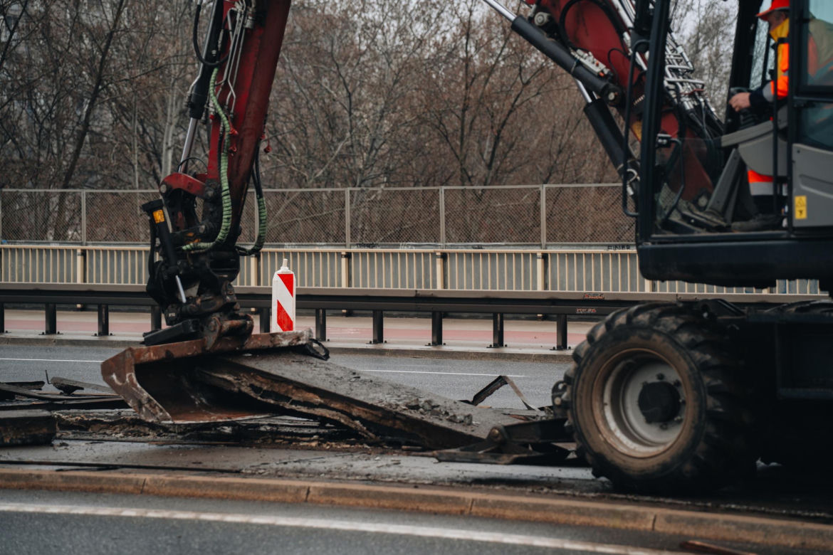 Potężne utrudnienia komunikacyjne w Warszawie. Tramwaje nie pojadą tamtędy przez dwa miesiące