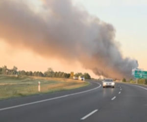 Potężny pożar pod Warszawą! Płonie składowisko odpadów, na miejscu chemicy