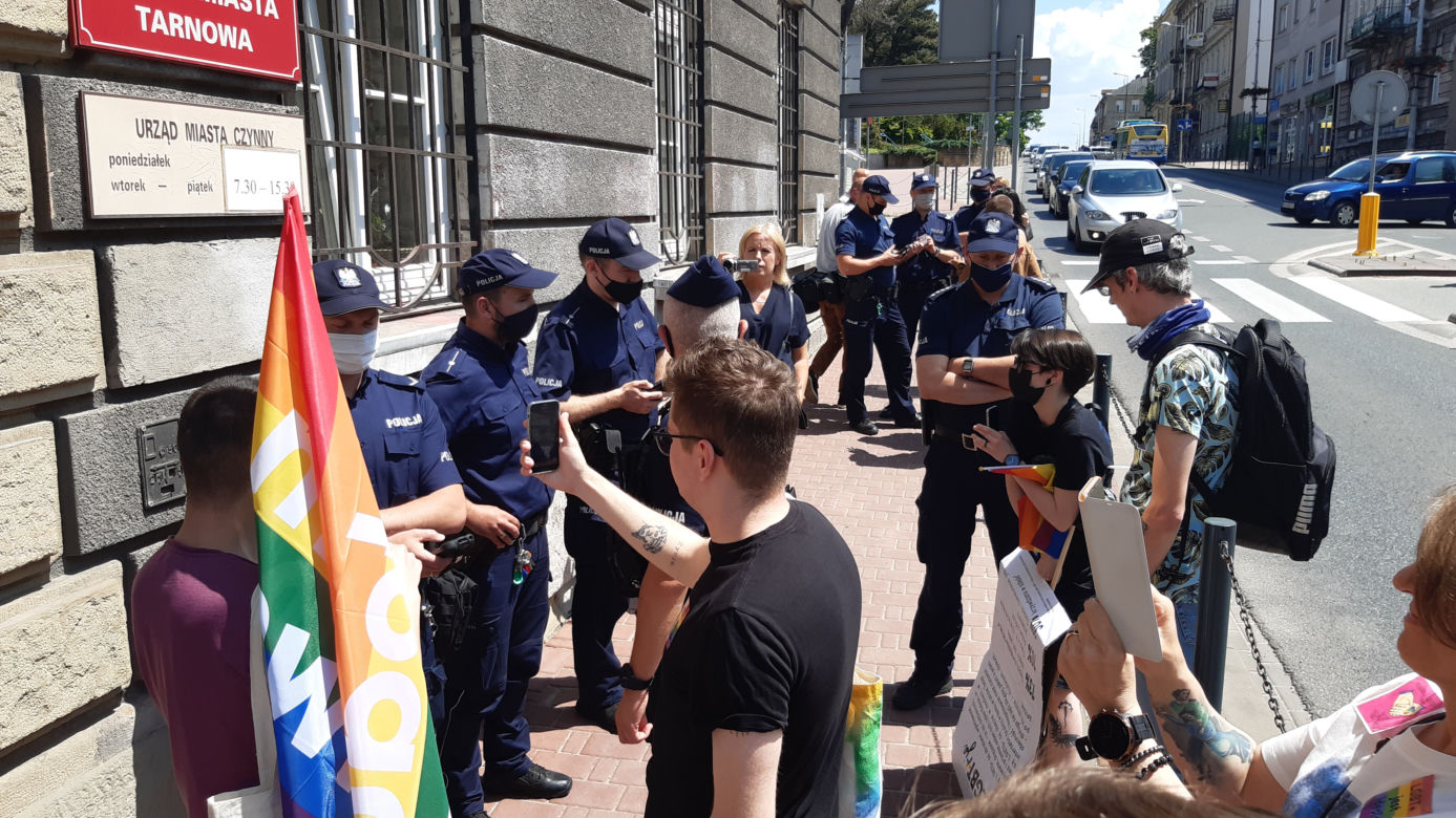 Petycja ws. „indoktrynacji ideologią LGBT”