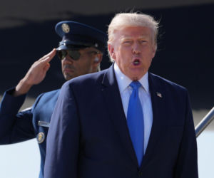 Uzbrojony mężczyzna czekał na Trumpa! Potem incydent ze śmigłowcem