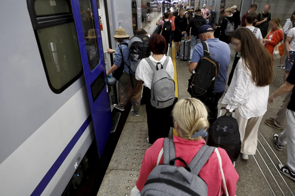 Pierwszy pociąg do Rijeki odjechał z Warszawy! Tłumy pasażerów. Wszystkie miejsca zajęte