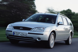 6 pojemnych kombi do 15 000 zł. Nie trzeba majątku, by kupić praktyczny wóz