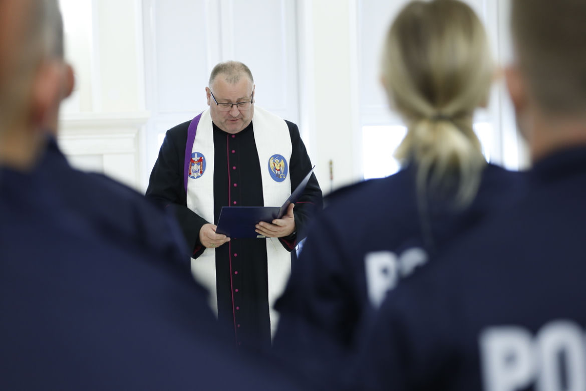 Nowi funkcjonariusze lubelskiej policji. 24 mężczyzn i 5 kobiet wypowiedziało słowa przysięgi