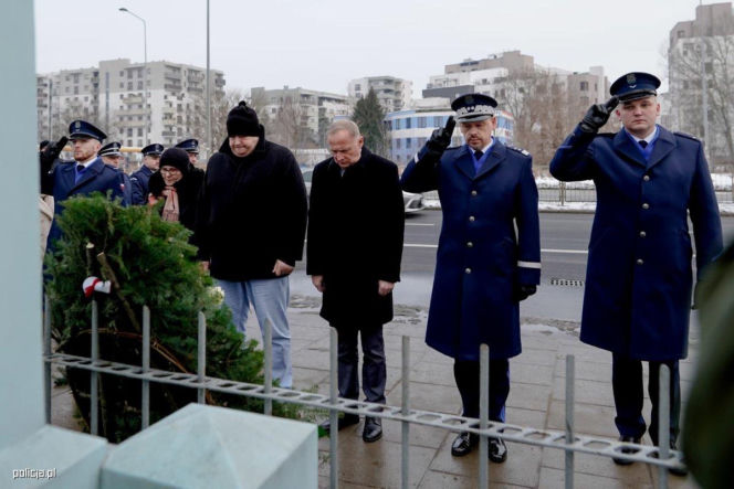 Policjant zainterweniował na urlopie i zginął. Andrzej Struj śmiertelnie dźgnięty nożem. "To był szok"