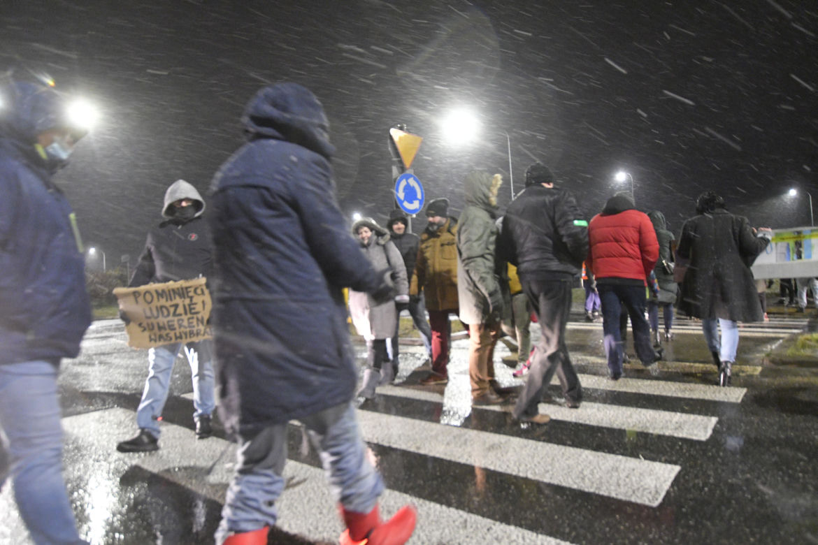 Blokowali rondo bo nie chcą smrodu. „Burmistrz sprzedał nasze zdrowie!”