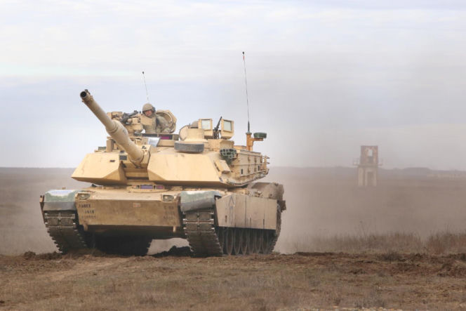 Program SAFE w Rumunii. Armia inwestuje w Piranha 5, Lynx i polskie drony Warmate