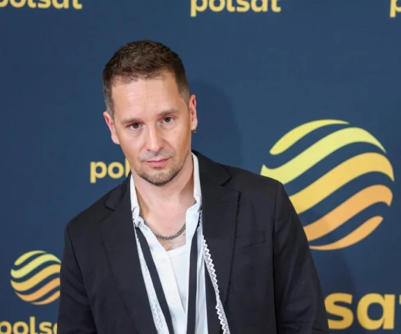 Tak zmieniał się Krzysztof Zalewski. Długie włosy były kiedyś jego znakiem rozpoznawczym