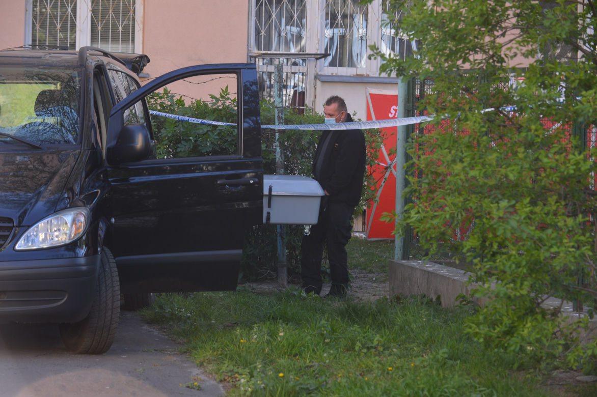 Wypadł z narkotykami z ostatniego piętra