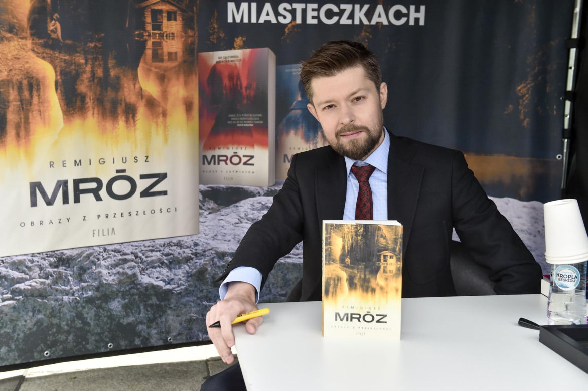 Remigiusz Mróz  zarobił miliony
