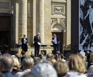 Narodowe czytanie z Karolem i Martą Nawrockimi