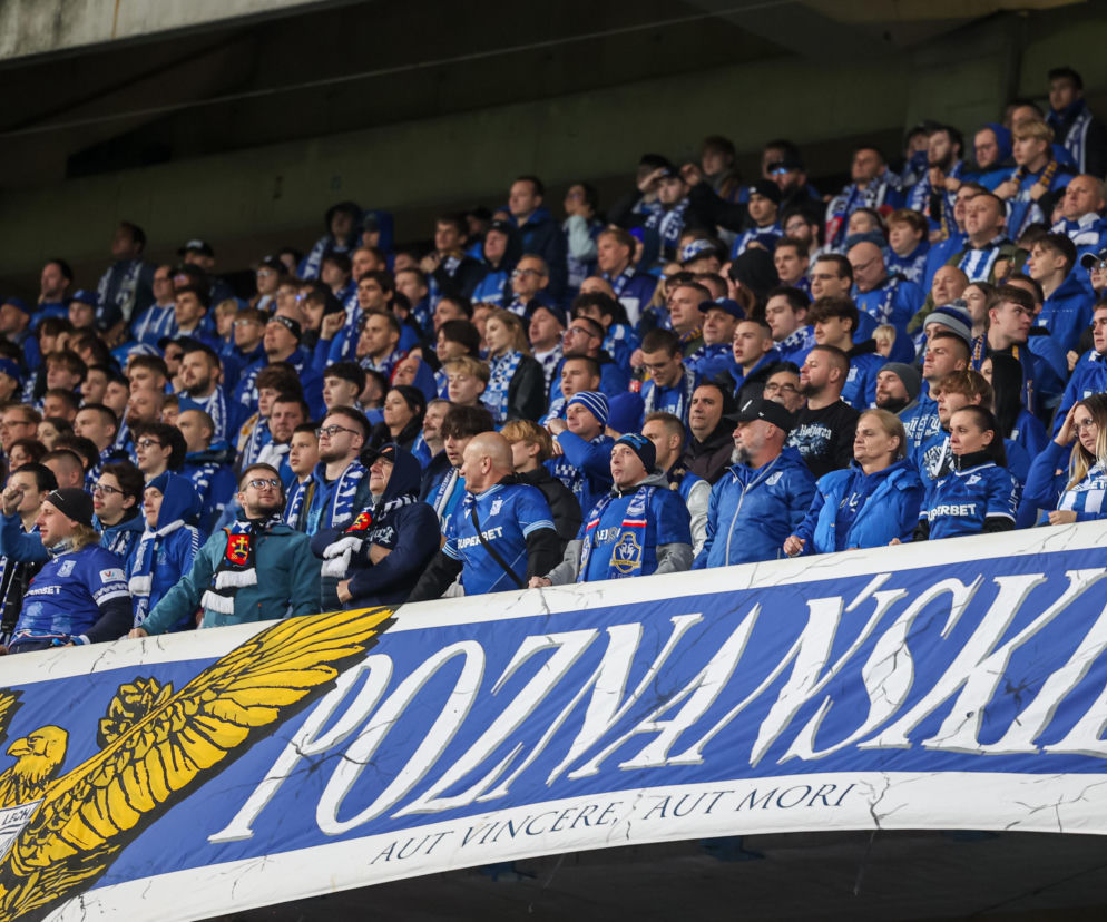 Kibice Lecha Poznań na trybunach stadionu. O meczu z Siarką Tarnobrzeg w Pucharze Polski przeczytasz na SE Supersport.