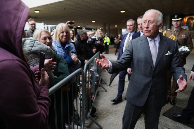 Król Karol został DJ-em! Zobacz, jak sobie radził