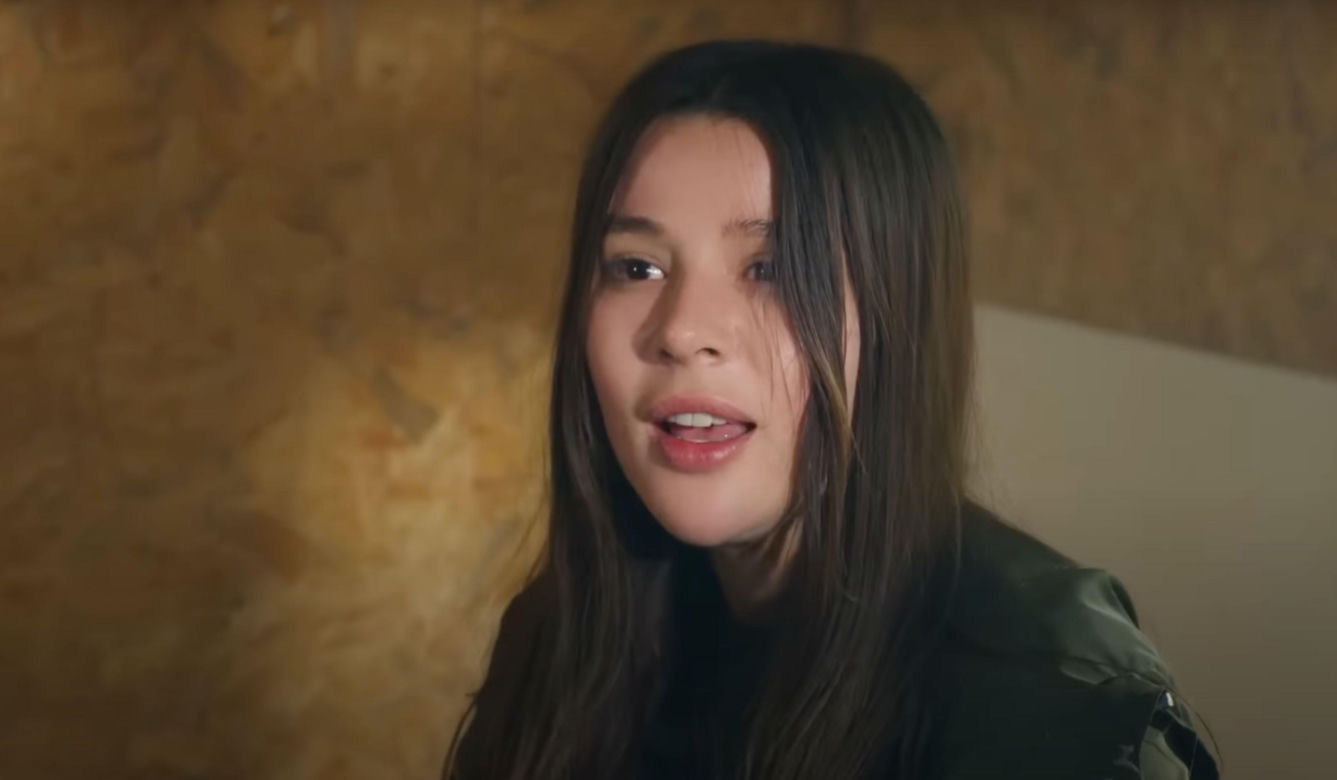 Ege odnajdzie Zeynep, ale porywacz Ragip dźgnie go nożem i zabije. Ukochany skona w ramionach zrozpaczonej Zeynep.