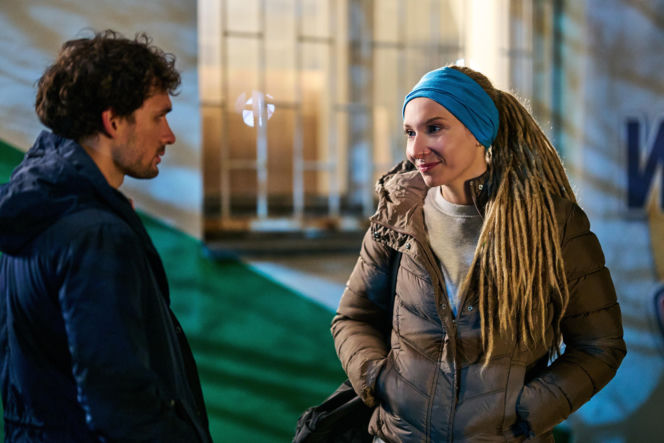 "Na Wspólnej", odcinek 4166: Mikołaj i Ksawery wpadają w panikę, gdy znajdują ten sam pozytywny test ciążowy