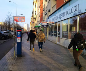 Ławki zniknęły z Alei Niepodległości