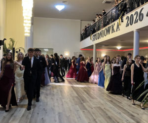 Studniówka pełna blasku i emocji! Tak bawili się maturzyści II LO w Bydgoszczy [ZDJĘCIA]