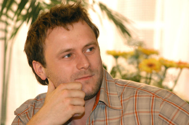 Leszek Lichota kiedyś i dziś. Zobaczcie, jak przez lata zmieniał się aktor