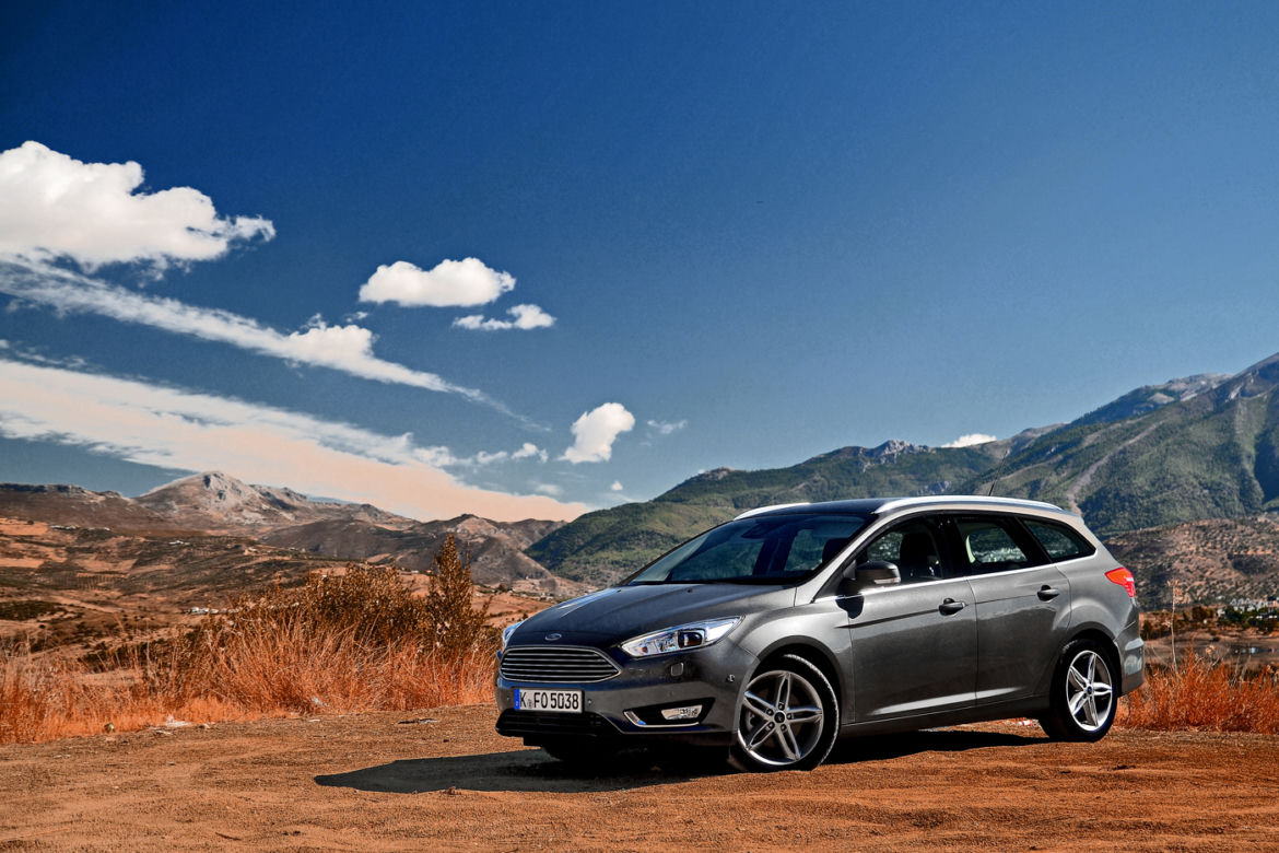 Ford Focus kombi lifting 2015