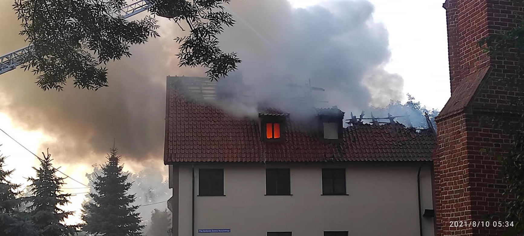 Tragiczny pożar plebanii w Nowym Stawie