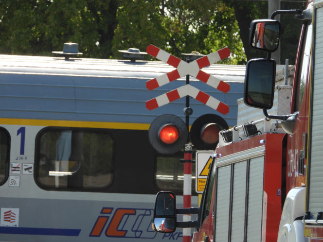 Wstrząsające zdjęcia z katastrofy kolejowej na Mazowszu