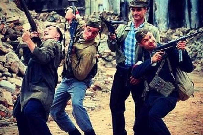 Czas honoru 7 sezon. Maciej Zakościelny, Kuba Wesołowski, Antoni Pawlicki i Jan Wieczorkowski na planie