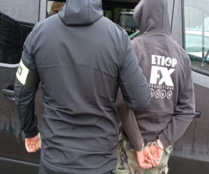 Grójec: Kryminalni znaleźli nielegalny arsenał. Szokujące odkrycie policjantów