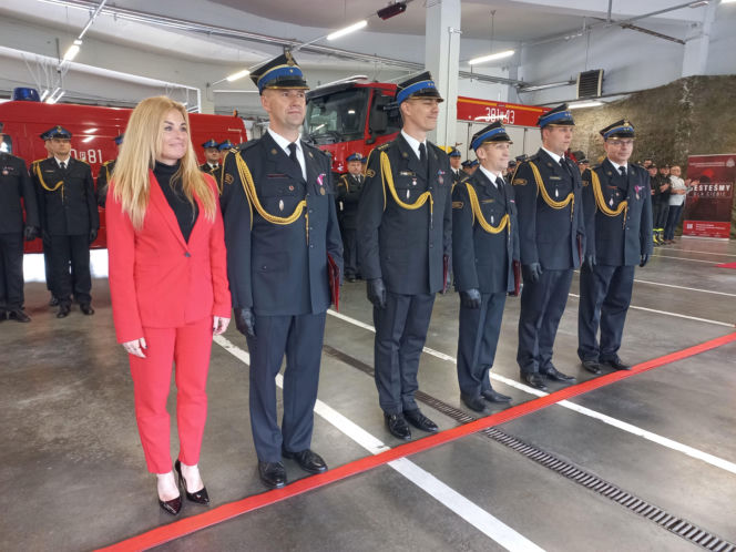 Powiatowe obchody Dnia Strażaka w Lesznie [ZDJĘCIA]